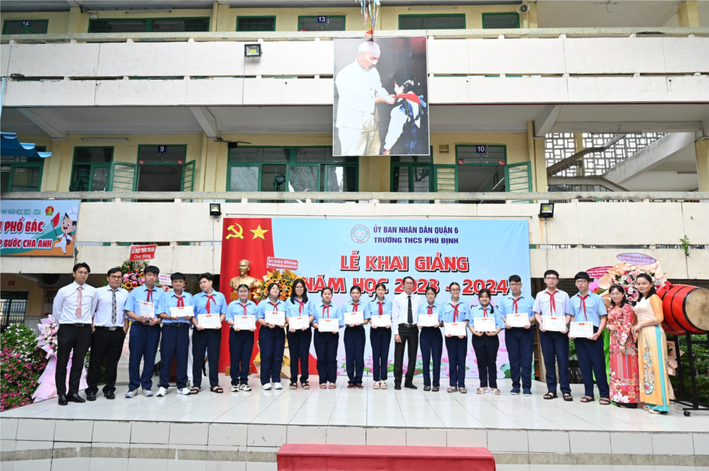 23-24 le khai giang 15.jpg